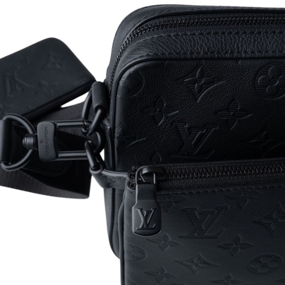 Louis Vuitton Trio Messenger Bag - Picture 4 of 6